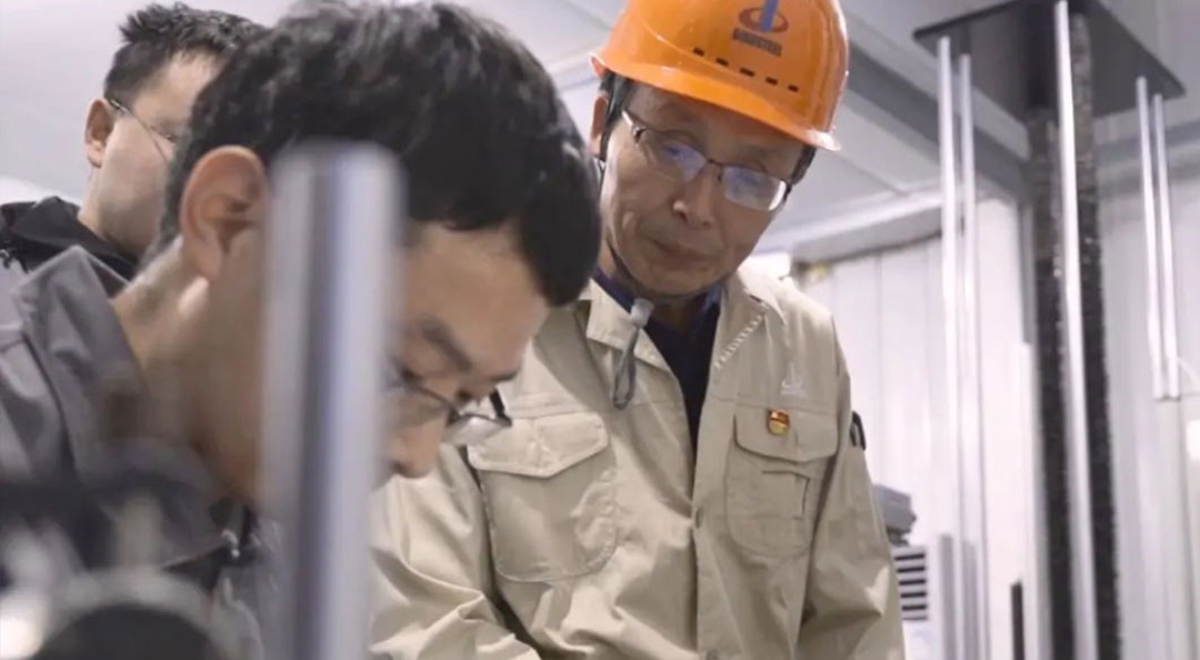 中鋼國檢張平萍榮獲中國寶武2021年度“銅牛獎(jiǎng)”